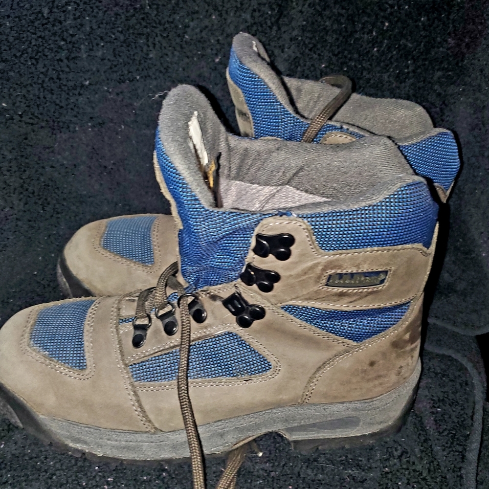 Men's size 7 knife edge boots